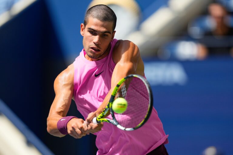 Alcaraz defeats Darderi in three sleeves and is in the eighths of the US Open